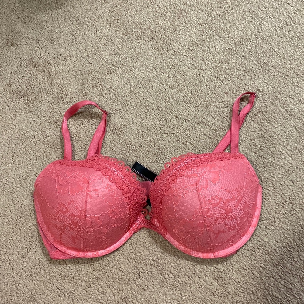 Victoria’s Secret very sexy push-up 34 DD